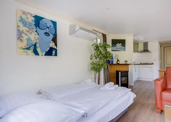 Great - Nature - Outside Hottub En Sauna * Voorthuizen